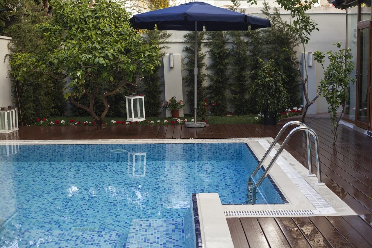 Ideas de paisajismo para área piscina