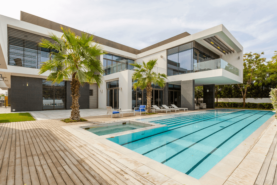 ahorrar energía y dinero con tu piscina